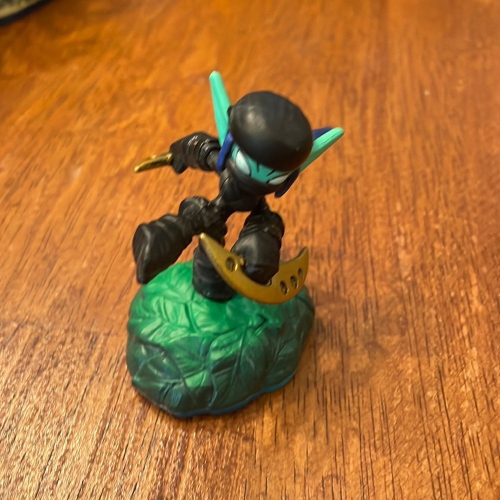 Skylander giant